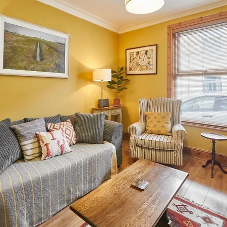 Host & - Oswy Street Holiday home Whitby